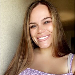 Meet your Posher, Shelby